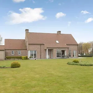  Villa Huswell - Family House With A Beautiful View In Damme België
